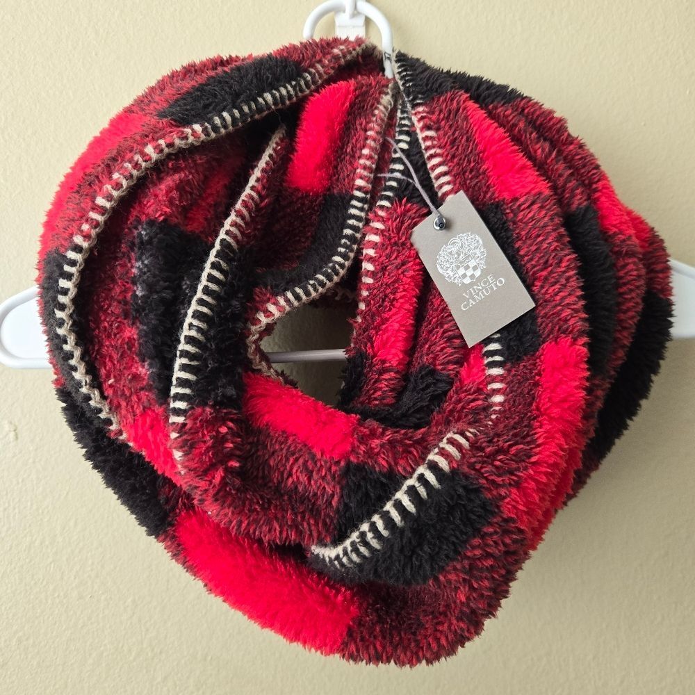 VINCE CAMUTO Red Buffalo Plaid Infinity Scarf NWT